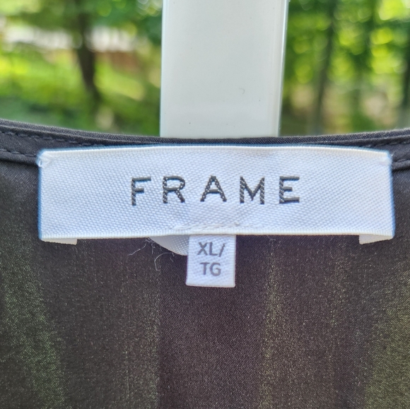 NWOT FRAME Julianne Ruched Top in Noir- Women's size XL - Picture 4 of 9